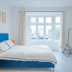 New One Bed Studio In The Lewisham Borough Free Parking! London