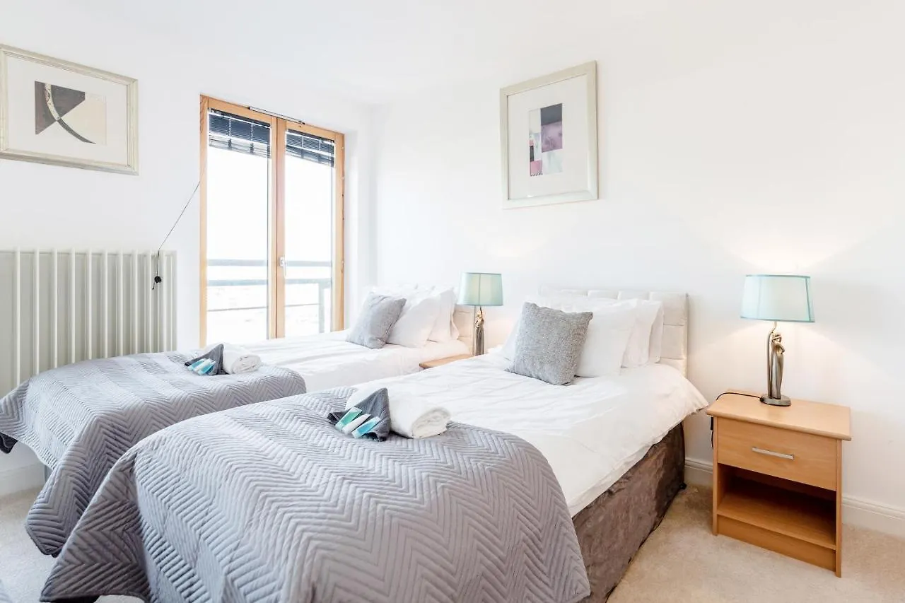 Premium Excel 3 & 2 Bedrooms London United Kingdom