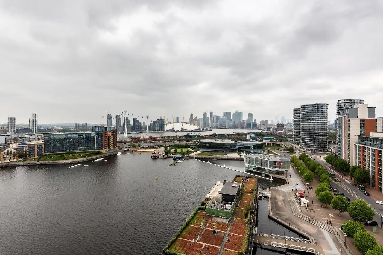 Premium Excel 3 & 2 Bedrooms London 0*,  United Kingdom