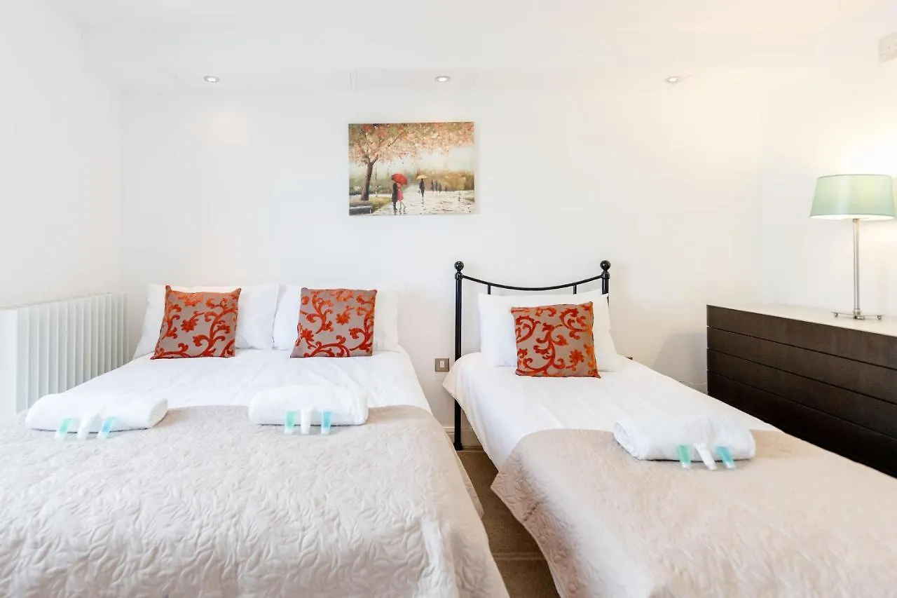 Apartment Premium Excel 3 & 2 Bedrooms London United Kingdom