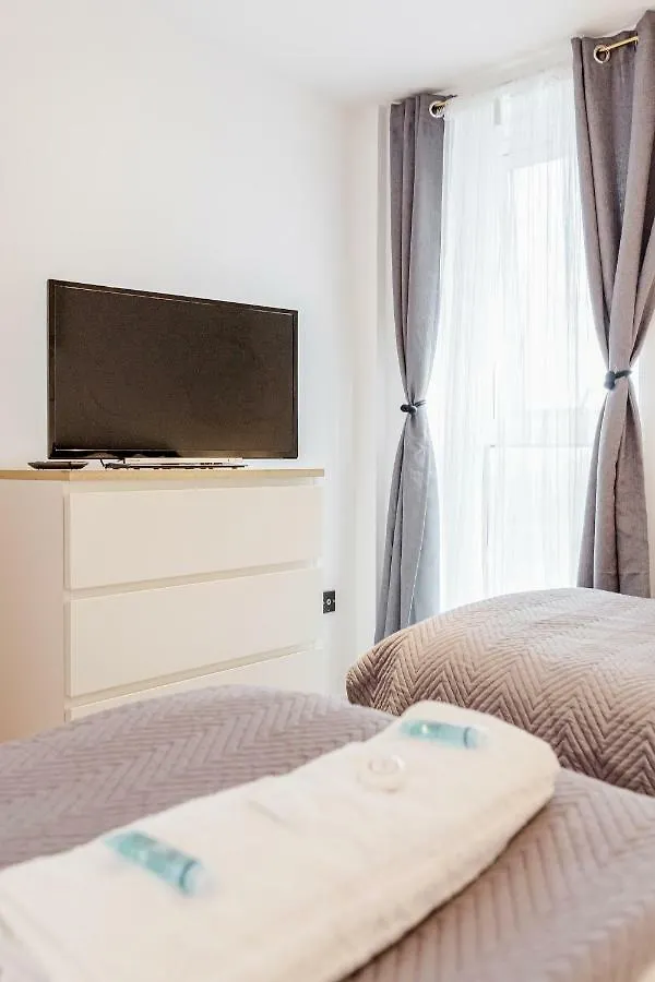 Premium Excel 3 & 2 Bedrooms London United Kingdom